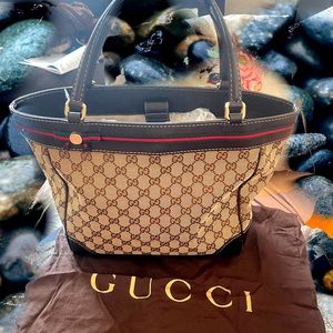 Authentic Gucci GG Canvas/leather with cherry line